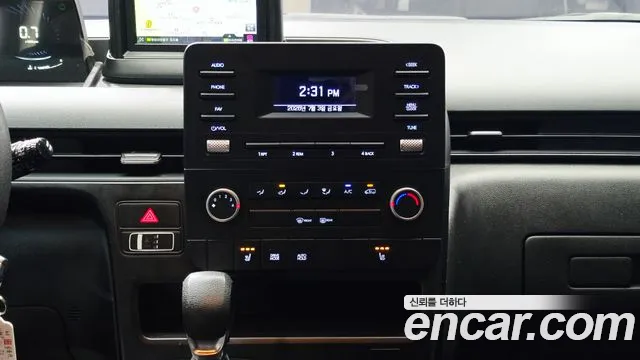 Hyundai Staria Staria Карго 5 мест — Фото автомобиля 2