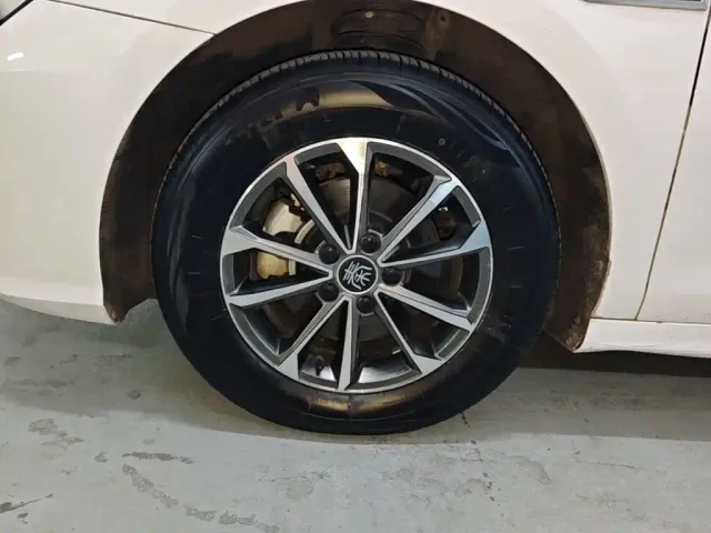 BYD Qin PLUS — Фото автомобиля 22