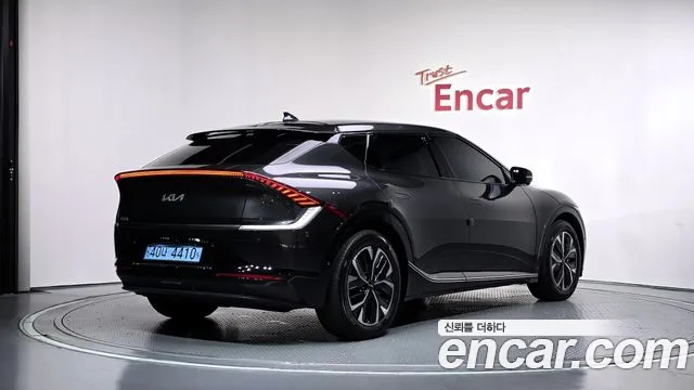 Kia EV6 — Фото автомобиля 2