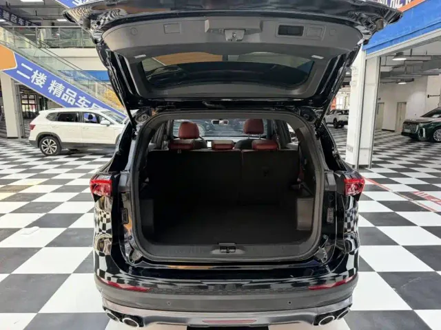 Jetour Jetour X70 PLUS 2023 1.5T DCT Self-Strengthening PRO 5-Seater — Фото автомобиля 9