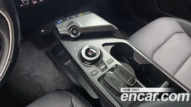 Kia EV6 — Фото автомобиля 9