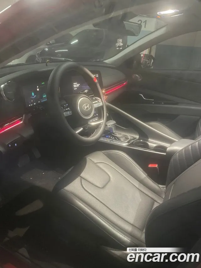 Hyundai Avante CN7 — Фото автомобиля 11