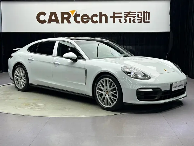 Porsche Panamera — Фото автомобиля 2