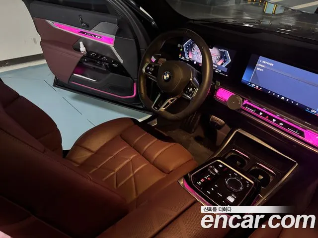 BMW 7 Series — Фото автомобиля 10