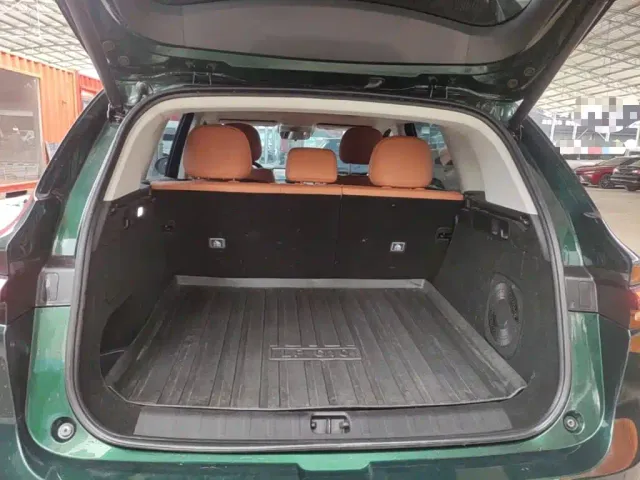 Leapmotor C10 — Фото автомобиля 18