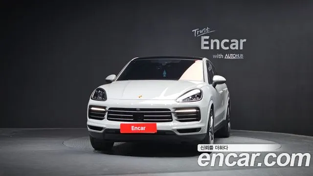 Porsche Cayenne — Фото автомобиля 3