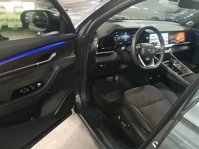Geely Xingyue L — Фото автомобиля 15