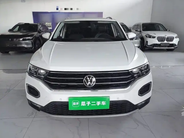 Volkswagen T-Roc — Фото автомобиля 2