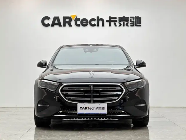Mercedes-Benz E-Class — Фото автомобиля 7