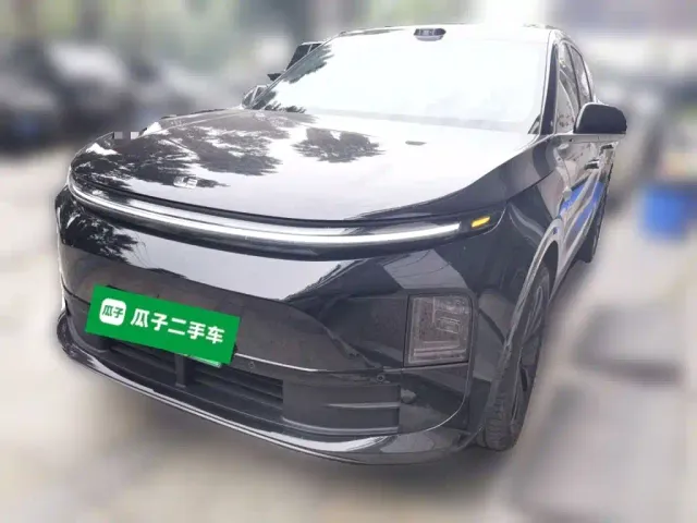 Фотография автомобиля — Li Auto L6