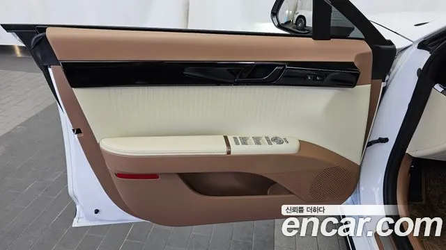 Hyundai Grandeur GN7 — Фото автомобиля 13