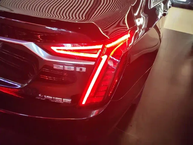 Cadillac CT6 — Фото автомобиля 7