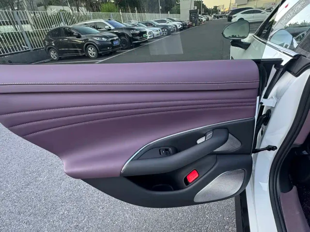 Xiaomi SU7 — Фото автомобиля 14