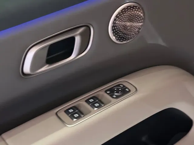 Li Auto i6 — Фото автомобиля 8