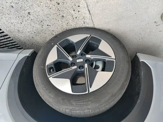 Geely Galaxy E5 — Фото автомобиля 22