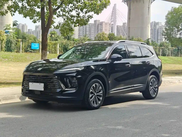 Buick Envision Plus — Фото автомобиля 2