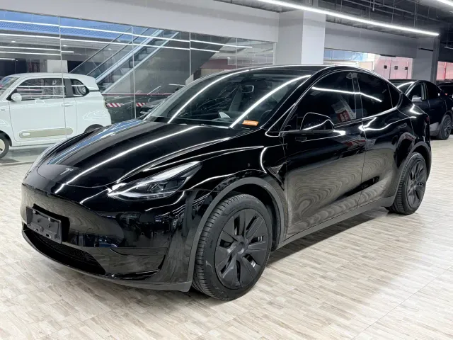 Фотография автомобиля — Tesla Model Y