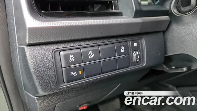 KG_Mobility_Ssangyong Rexton Новый Rexton Sport Khan Дизель 2.2 4WD — Фото автомобиля 12
