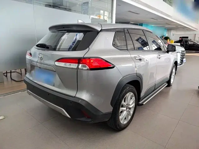 Toyota Corolla Cross — Фото автомобиля 6