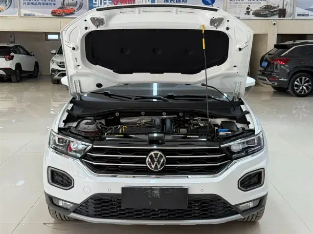 Volkswagen T-Roc — Фото автомобиля 7