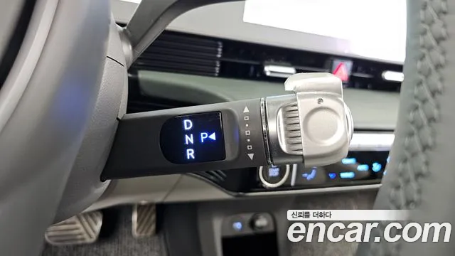 Hyundai Ioniq 5 — Фото автомобиля 12