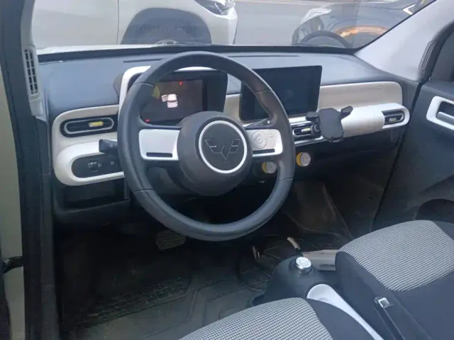 Wuling Hongguang Mini EV — Фото автомобиля 12