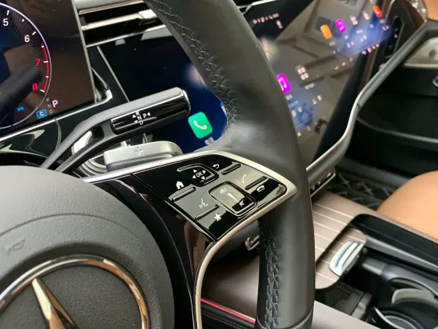 Mercedes-Benz E-Class — Фото автомобиля 25