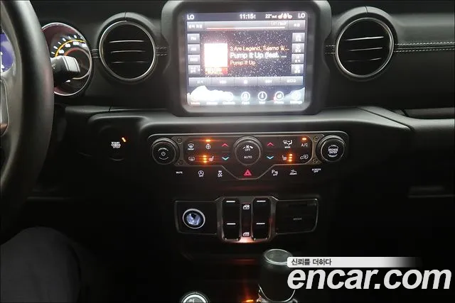 Jeep Wrangler JL — Фото автомобиля 12