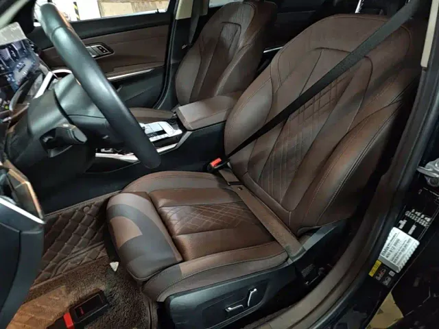 BMW i3 — Фото автомобиля 14