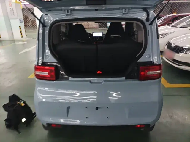 Wuling Hongguang Mini EV — Фото автомобиля 13