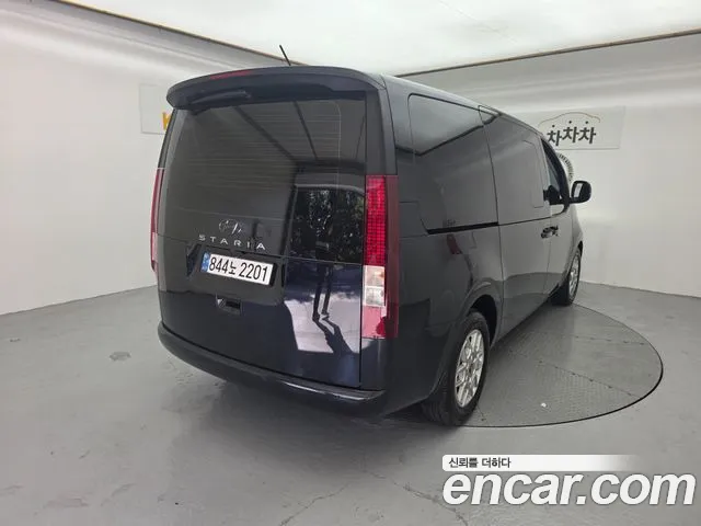 Hyundai Staria — Фото автомобиля 2