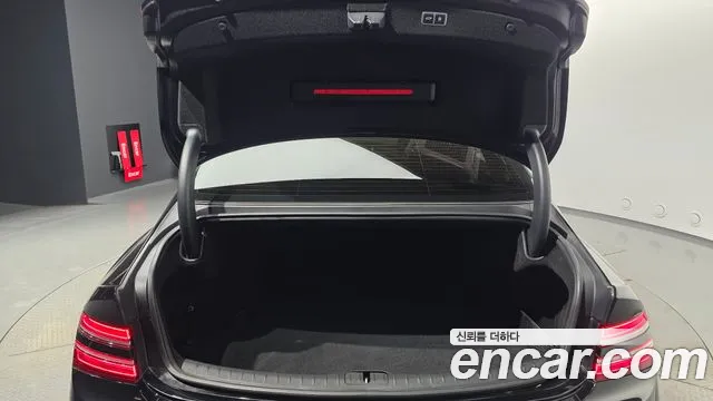 Genesis G80 RG3 — Фото автомобиля 22