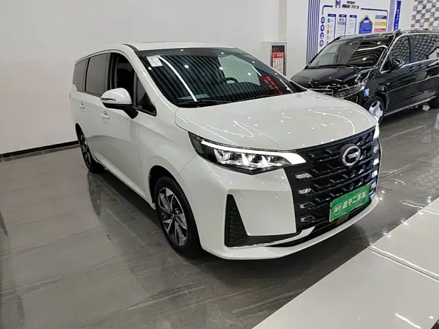 GAC Trumpchi M6 — Фото автомобиля 21