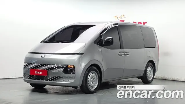 Фотография автомобиля — Hyundai Staria