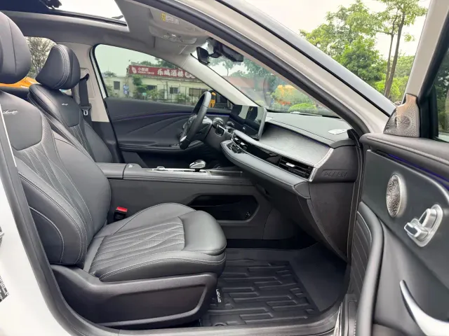 Chery Arrizo 8 — Фото автомобиля 10