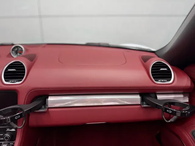 Porsche 718 — Фото автомобиля 28