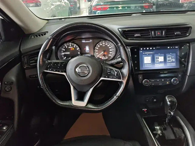 Nissan X-Trail — Фото автомобиля 10
