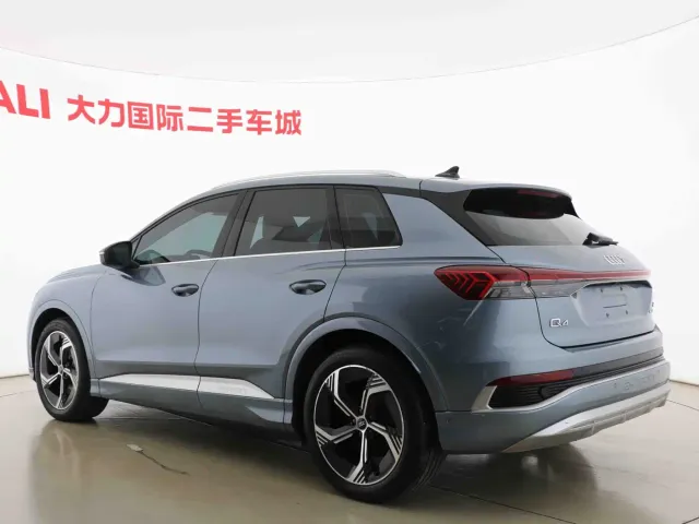 Audi Q4 e-tron — Фото автомобиля 16