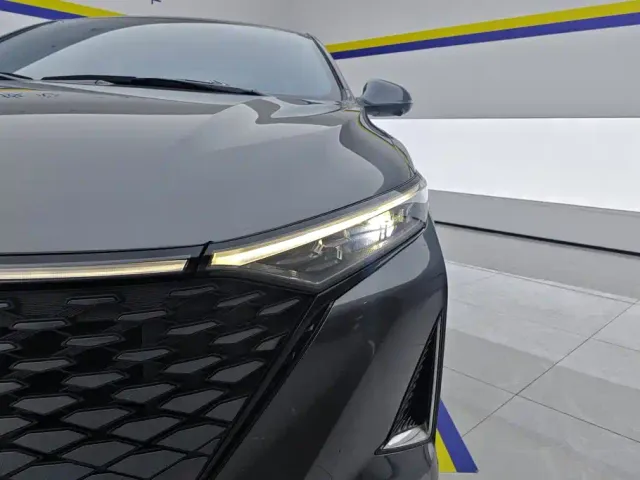 Changan Raeton Plus — Фото автомобиля 5