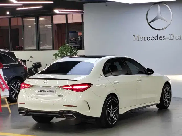 Mercedes-Benz C-Class — Фото автомобиля 6