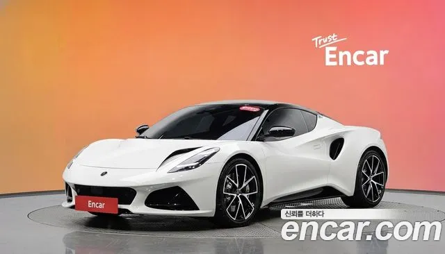 Фотография автомобиля — Lotus Emira