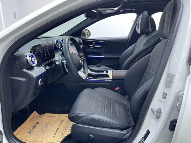 Mercedes-Benz C-Class — Фото автомобиля 16