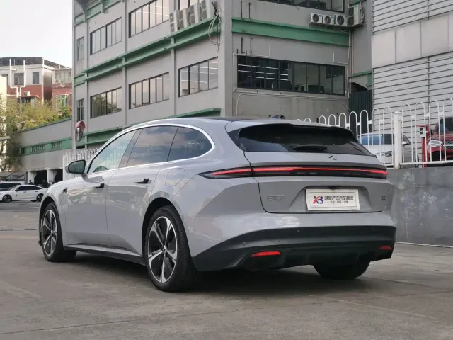 Nio ET5 Touring — Фото автомобиля 15