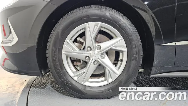Hyundai Sonata — Фото автомобиля 5