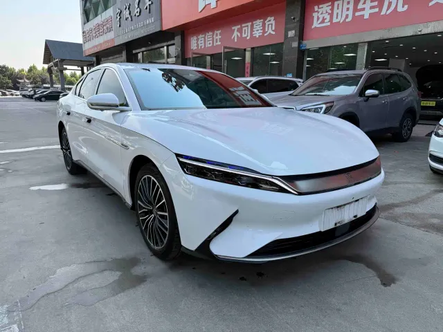 BYD Han — Фото автомобиля 3