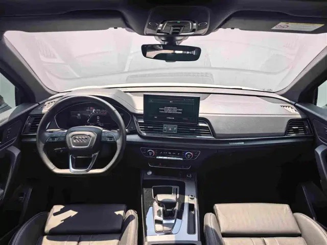 Audi Q5L — Фото автомобиля 6