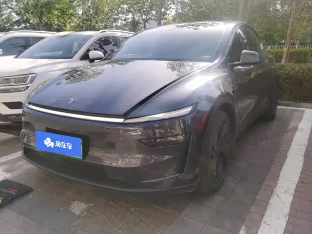 Фотография автомобиля — Tesla Model Y