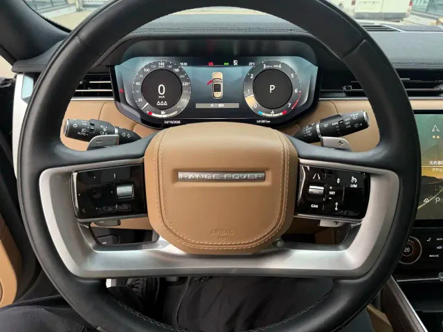 Land Rover Range Rover — Фото автомобиля 11