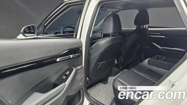 Kia Seltos New — Фото автомобиля 27