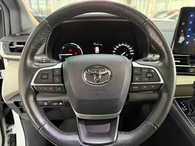 Toyota Granvia — Фото автомобиля 13